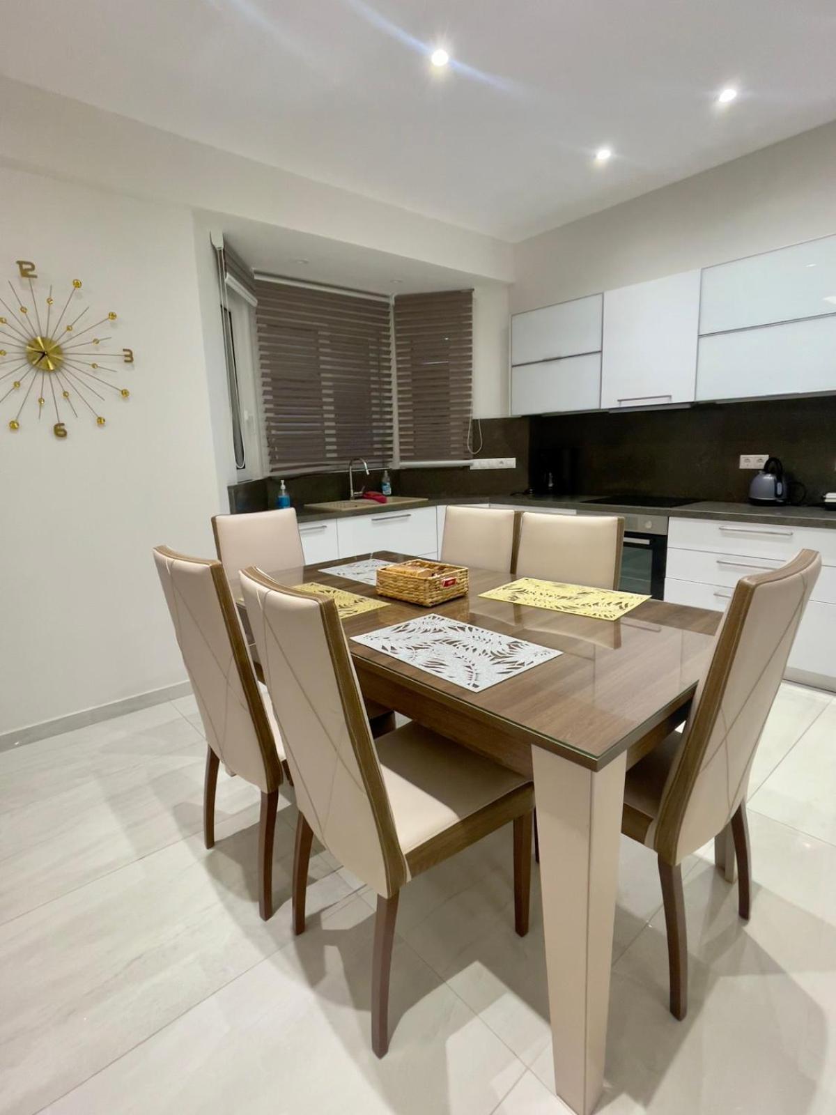 Appartement Alimos Luxury Prestige à Athènes Extérieur photo